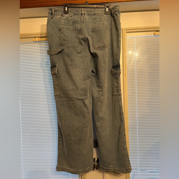 C EST 1946 jeans - Picture 5 of 5